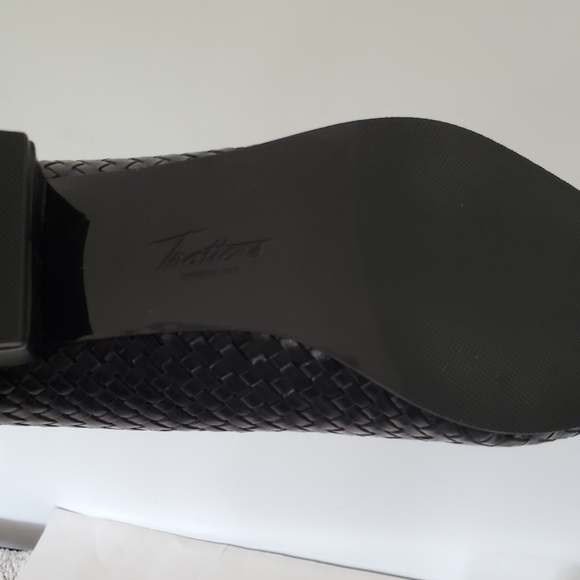 TROTTERS 10.5 Black Woven Leather JADE 1" Heel Slip On Shoes Comfort Office NWOB - Picture 13 of 15